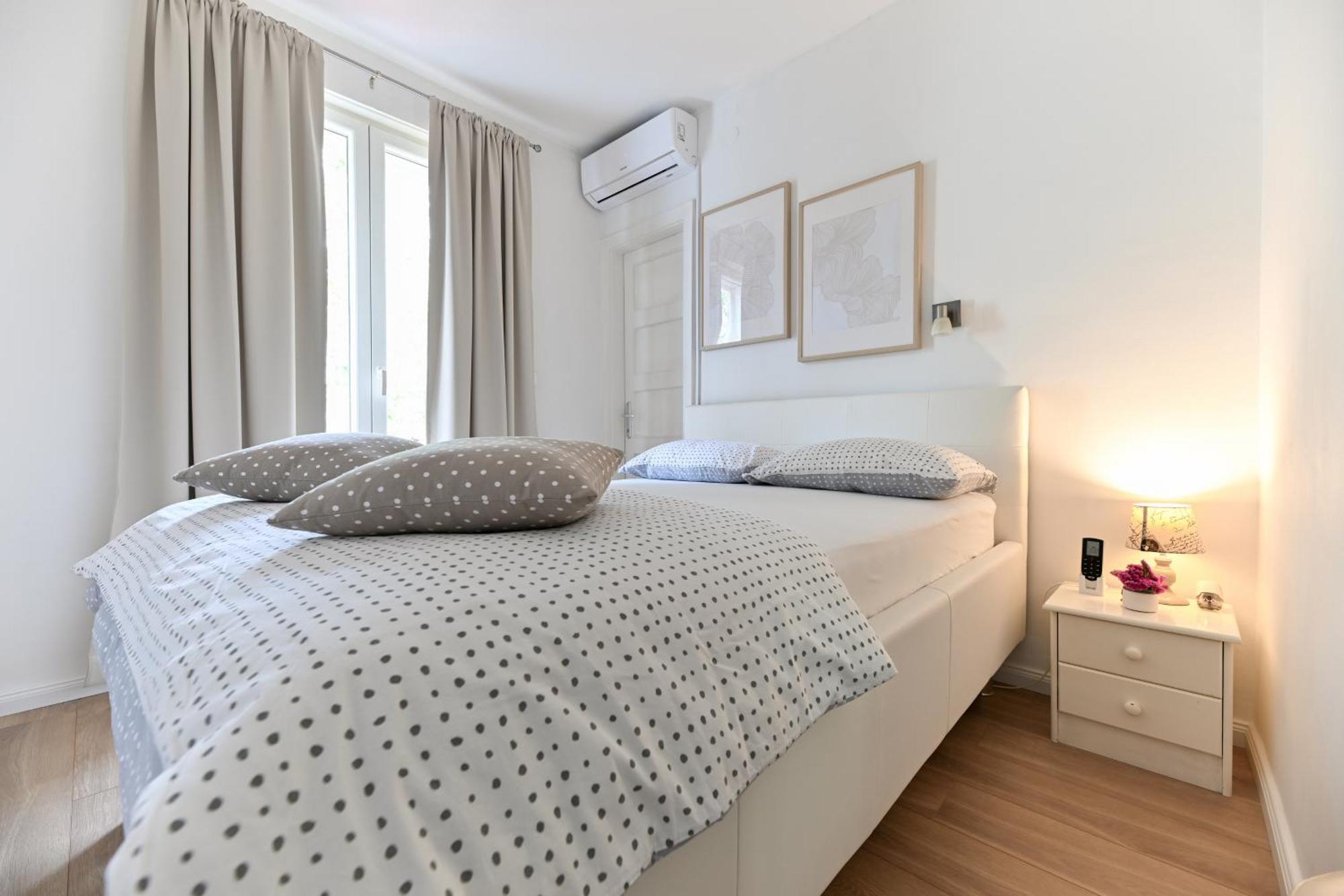 Near City Center Apartment With Free Parking And Air Condition In Each Room Zadar Exterior foto